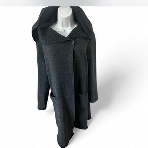 Amisu Charcoal Hooded Cape